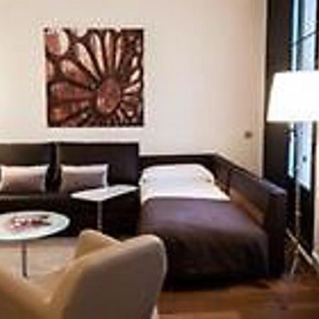 Izaka Apartments D377 Барселона Екстериор снимка
