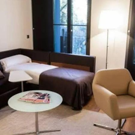Izaka Apartments D377 Барселона Екстериор снимка